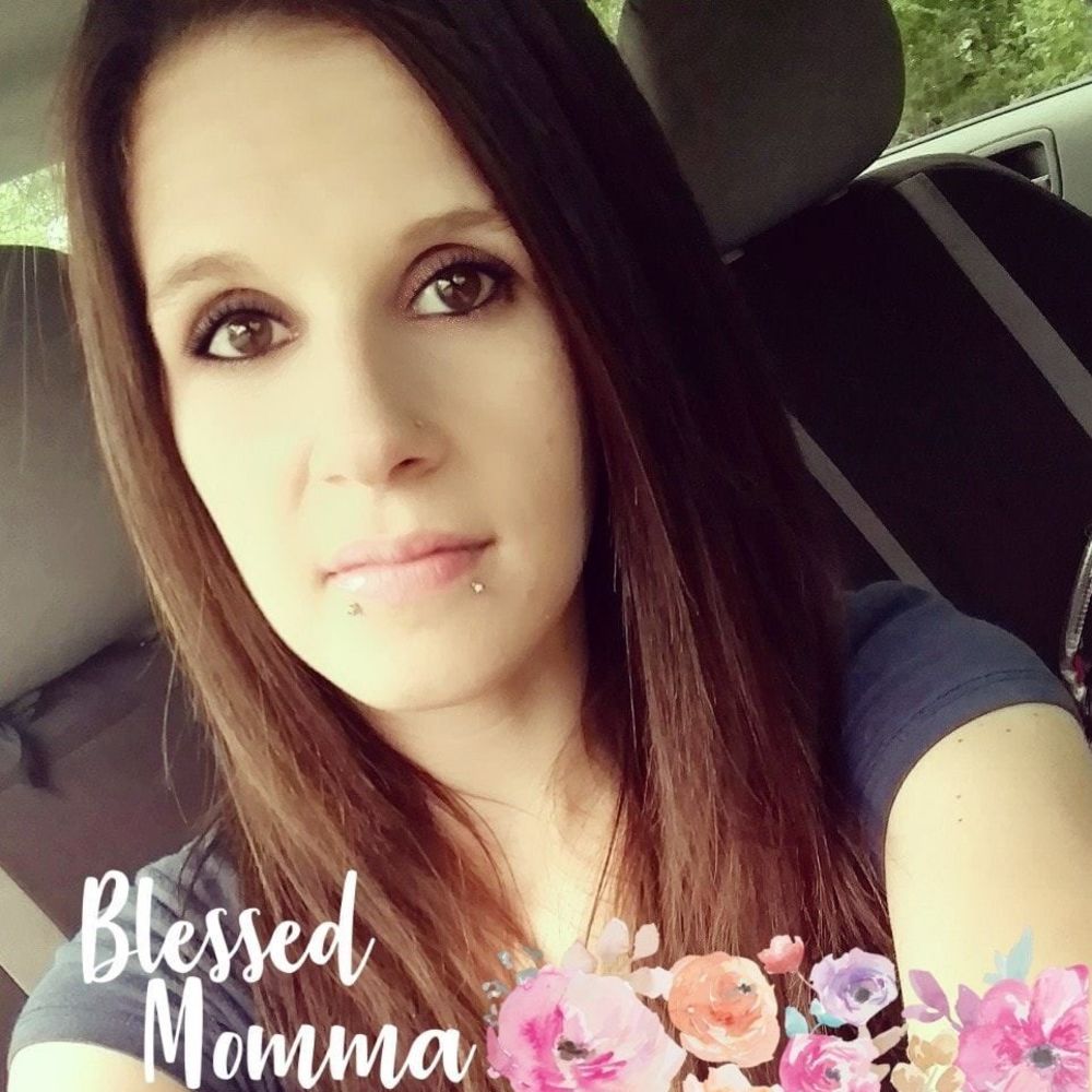 Meet your Posher, Courtney lance